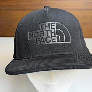 The North Face Black Flat Nature Brim Cap - Flex Fit S / M